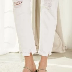 Kan Can NEW ARRIVALS Amelia Slim Straight White Jeans