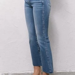 Sneak Peek Holly High Rise Cropped Kick Flare Raw Hem Jeans NEW ARRIVALS