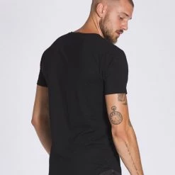 MEN Black CUTS V-Neck Curve-Hem