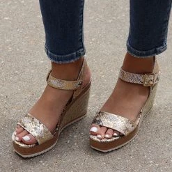 SODA NEW ARRIVALS Gold Speckled Reptile Wedge