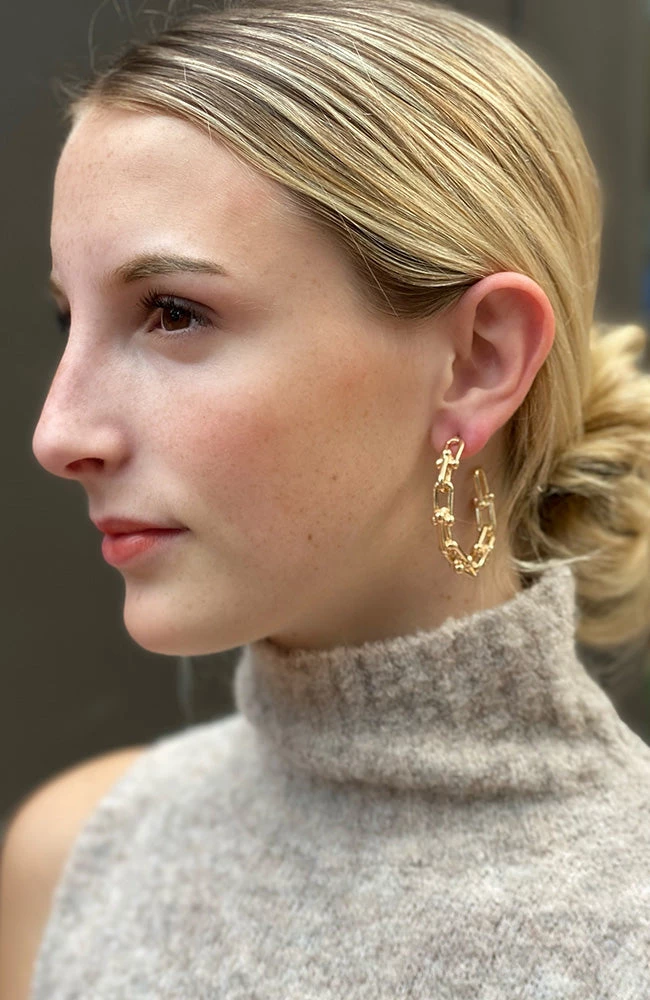 THE WEARHOUSE Gold Hoop Accent Earrings NEW ARRIVALS 1 THE WEARHOUSE Gold Hoop Accent Earrings NEW ARRIVALS