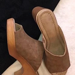 Chinese Laundry NEW ARRIVALS Lisa Light Brown Mule Heel