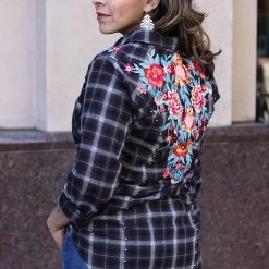 Andree CLEARANCE Plaid Navy Button Down Cowboy Top