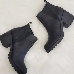 Chinese Laundry NEW ARRIVALS Leslie Lisbon Black Booties