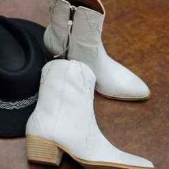 BEA Spacey Kacey White Side Zip Boots NEW ARRIVALS