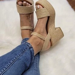 SODA Zoe Summer Wedge NEW ARRIVALS